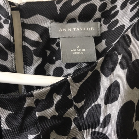 ANN TAYLOR silk top. - Picture 4 of 11